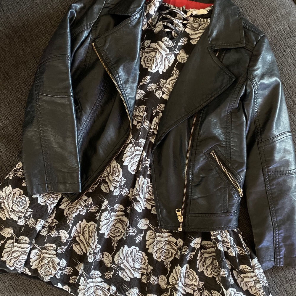 What Fun a girls outfit!!! 👗